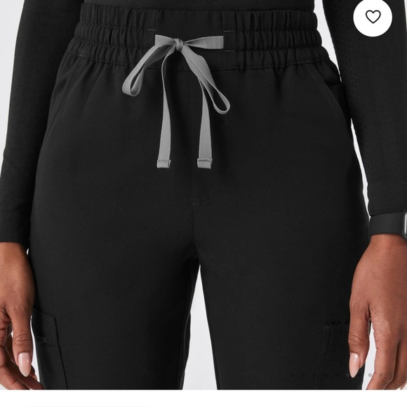 Figs Black Dowa Scrub Cargo Pants - Picture 4 of 7